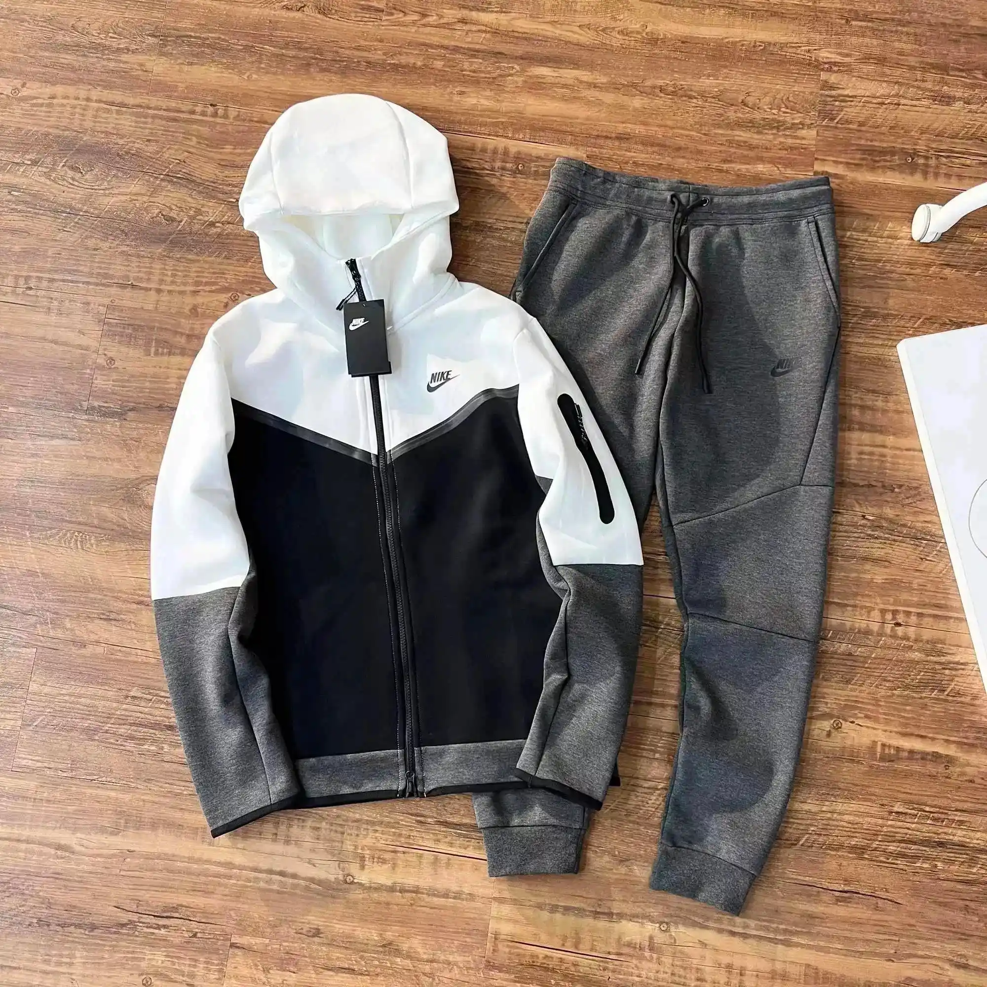 Nike B22 Hoodie and Pants Set [23 styles] — foto 2 de 6
