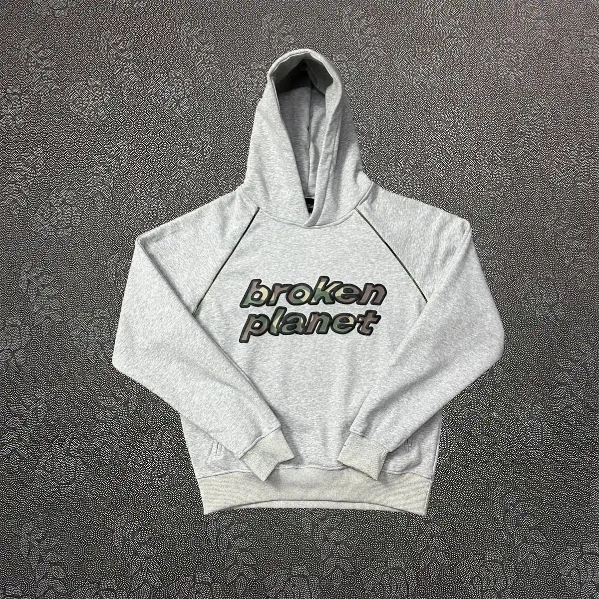 Broken Planet Hoodie & Pants Set — foto 2 de 6