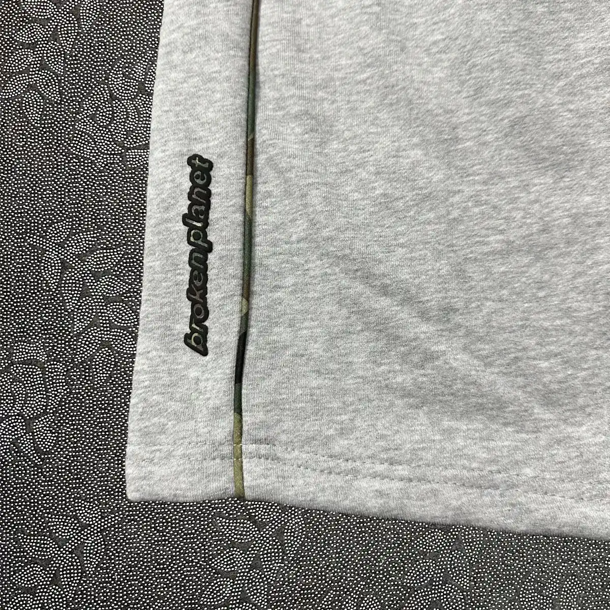 Broken Planet Hoodie & Pants Set — foto 4 de 6