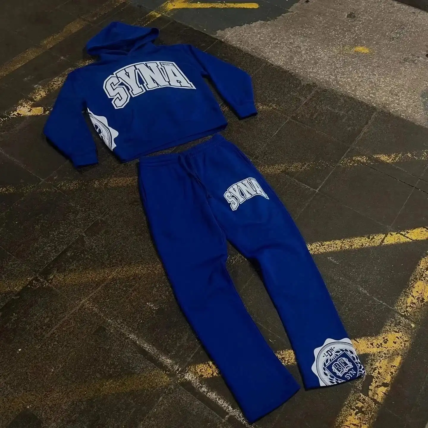 Synaworld Hoodies & Sets [20 Styles] — foto 3 de 6