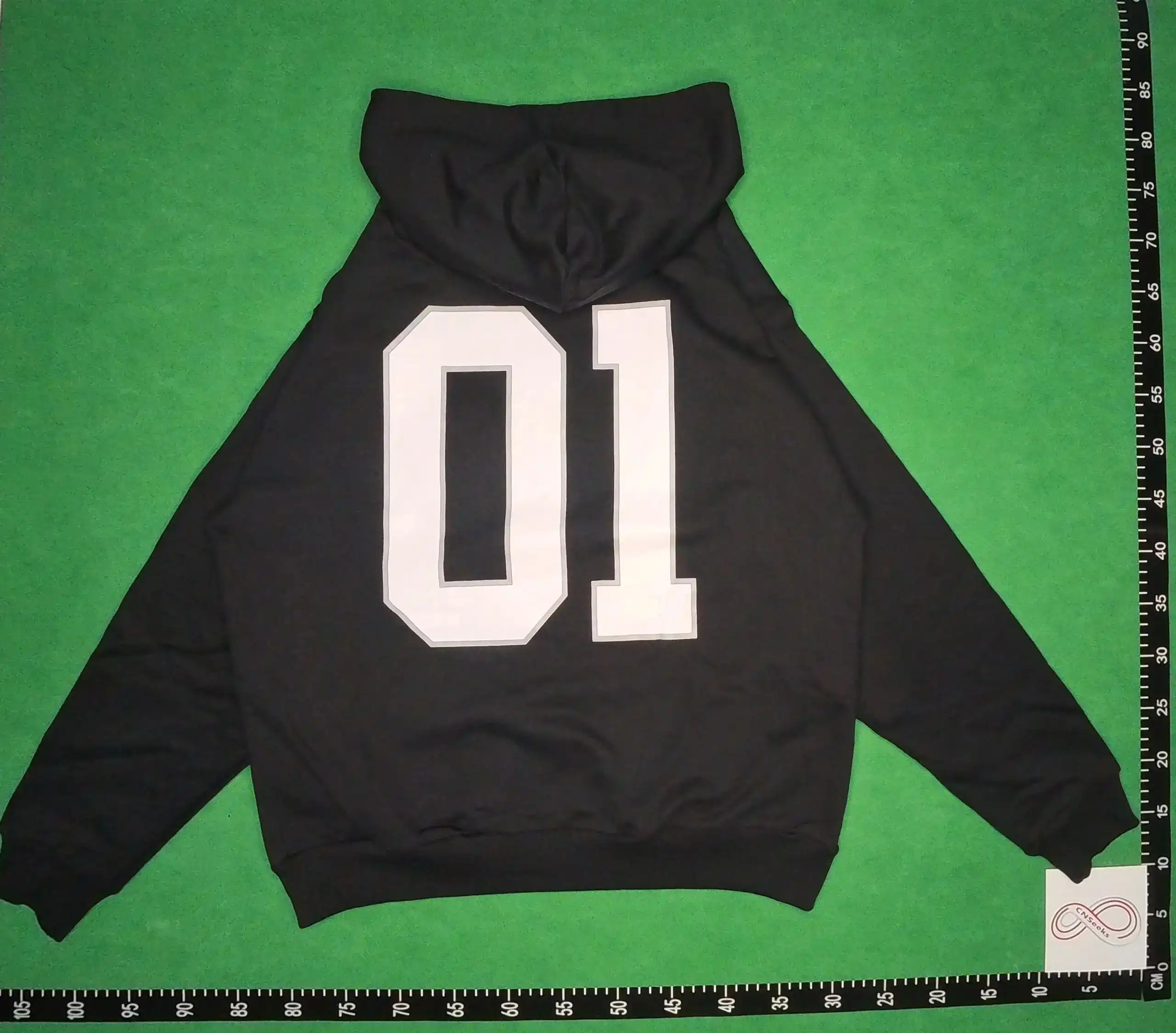 Balenciaga Hoodies [39 styles] — foto 3 de 6