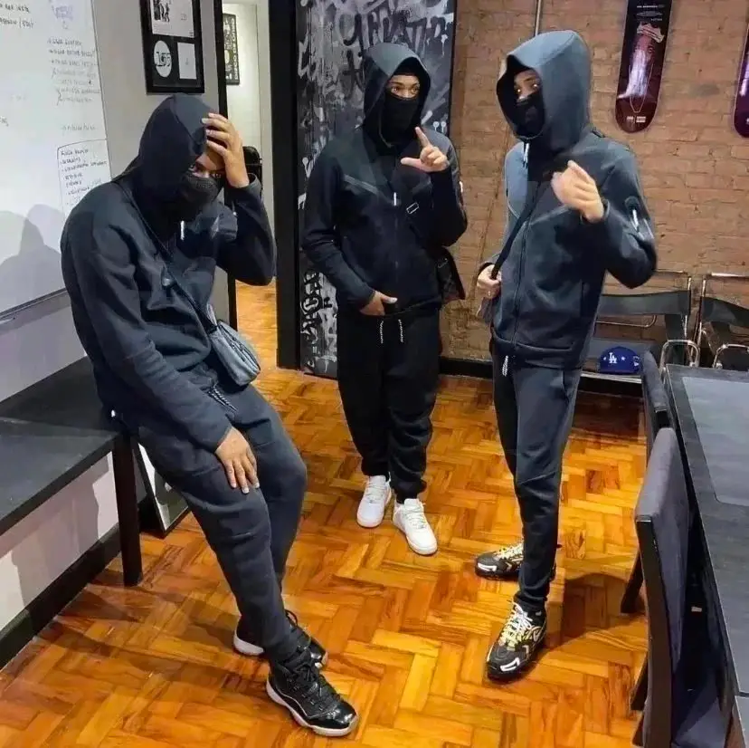 Nike Hoodie Set [1 styles]