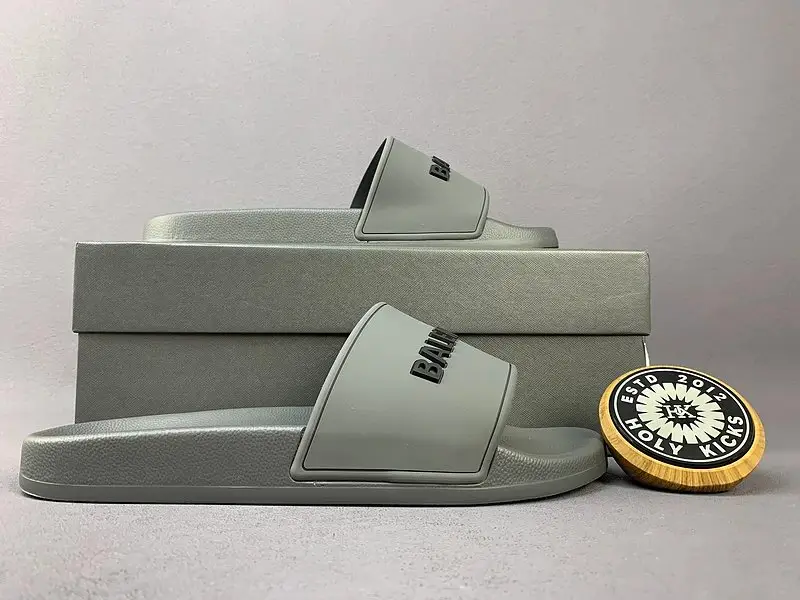 BALENCIAGA Slippers — foto 4 de 6