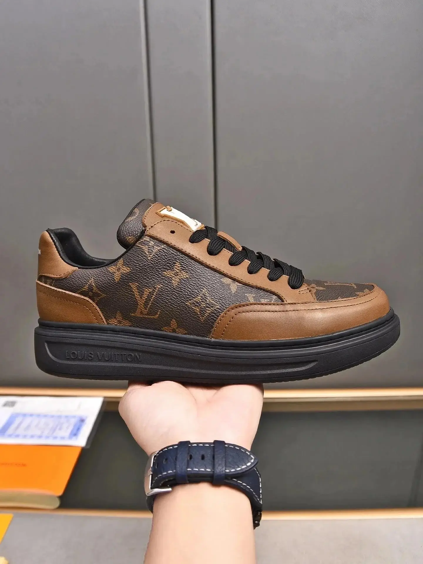 LV Shoes — foto 3 de 6