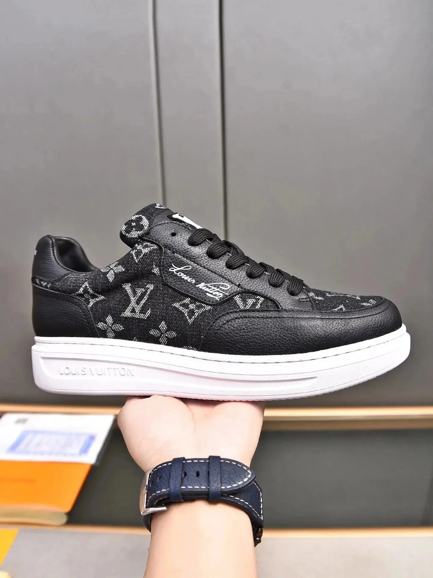 LV Shoes — foto 4 de 6