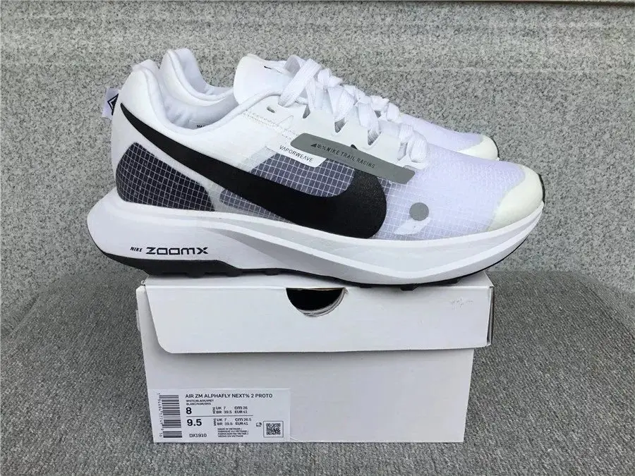 Nike Air Presto Sneakers [10.5 US] — foto 4 de 6