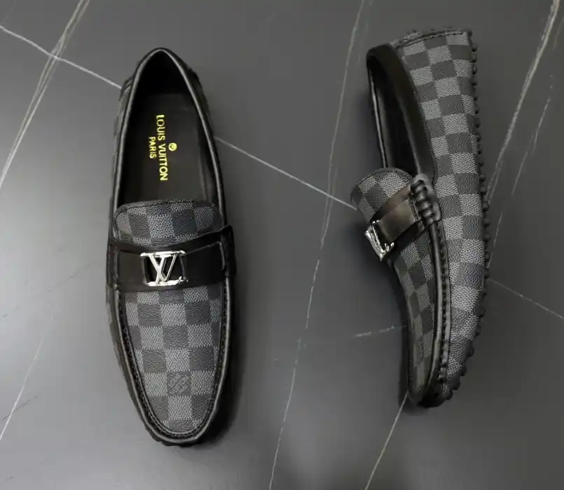 Louis Vuitton Loafers — foto 6 de 6