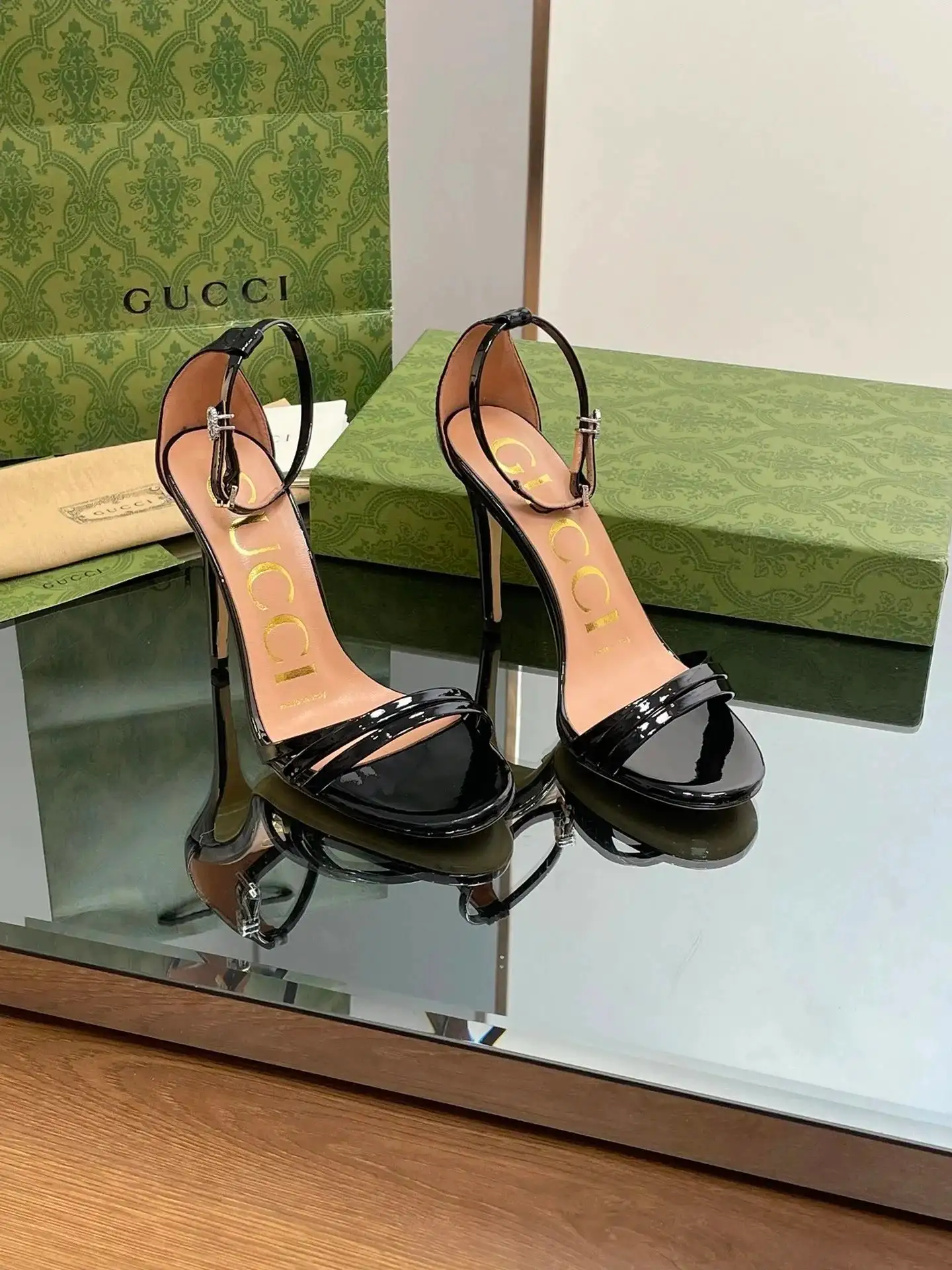 gucci women's high heels — foto 3 de 6