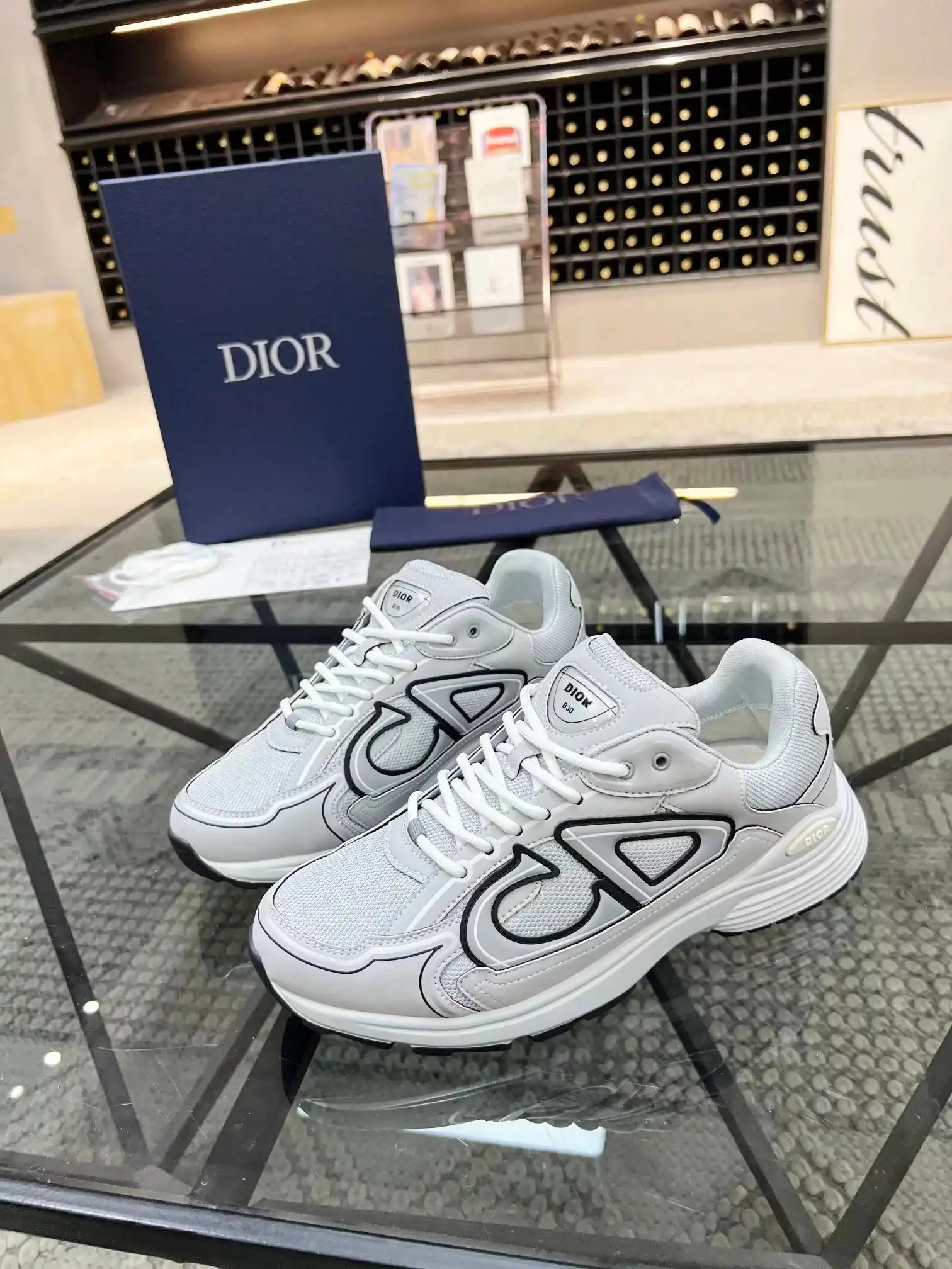 Dior B30 Mesh Sneakers [Black/White Styles] — foto 4 de 6