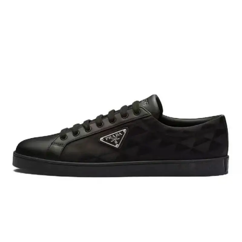 PRADA Linea Rossa Sneakers #PRADA W2C #shoe W2C — foto 4 de 6