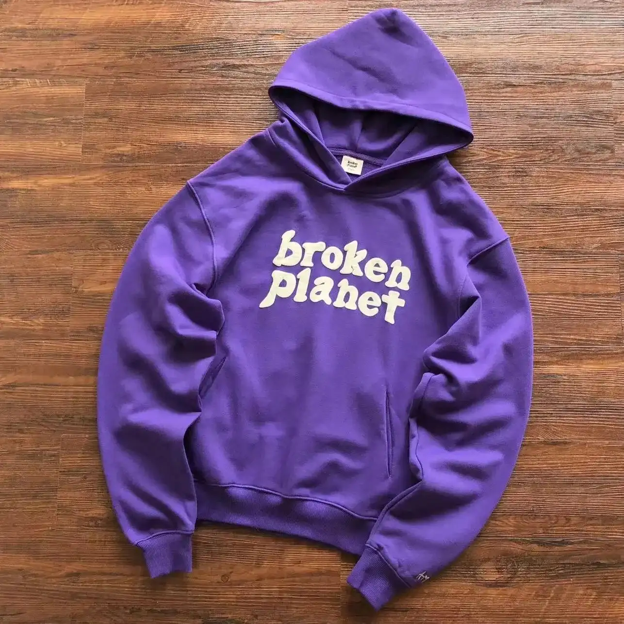 Broken Planet Hoodie (14 styles) — foto 5 de 6