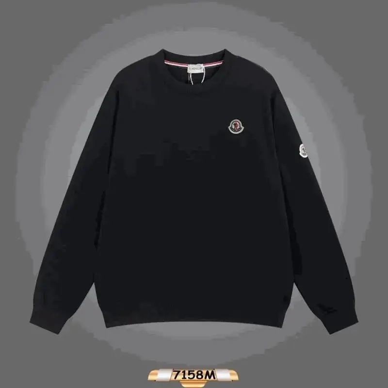 Moncler Men's Black Crewneck Sweatshirt with Logo Patch - Stylish and Comfortable