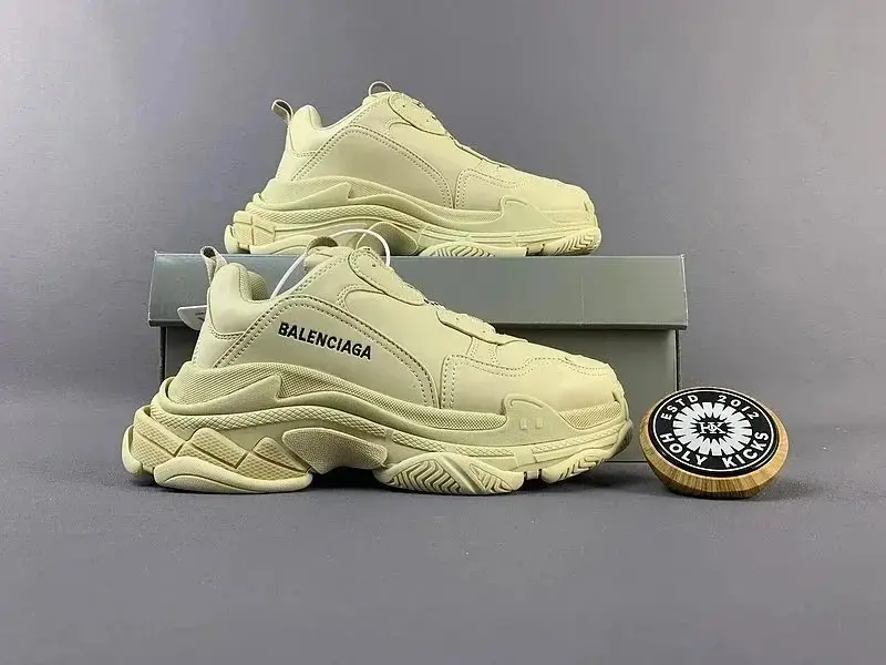 Balenciaga Triple S Sneakers — foto 6 de 6