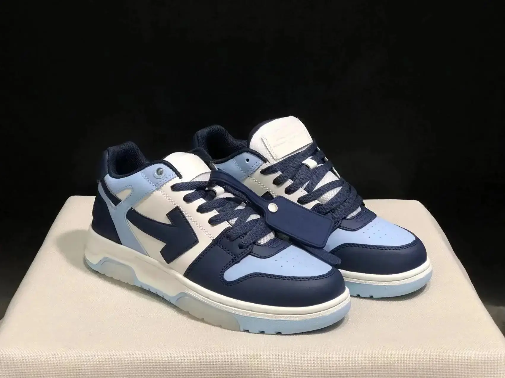 Off-White B22 Sneakers [31 styles] — foto 6 de 6