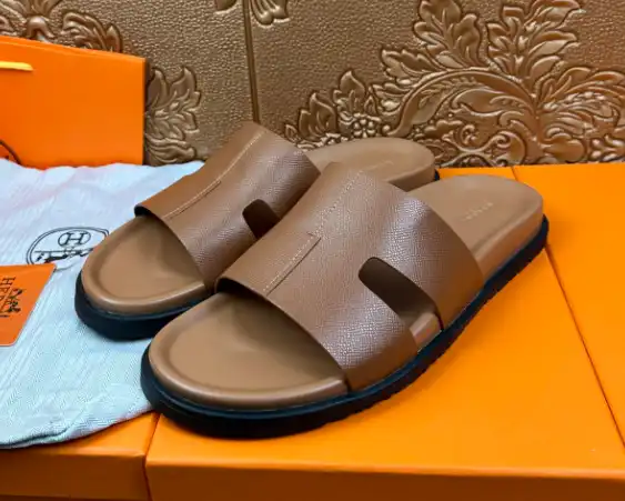 Hermes slippers( 39 + styles) — foto 2 de 6
