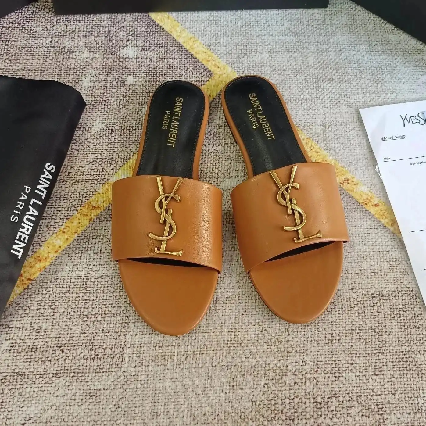 Saint Laurent slippers — foto 2 de 6
