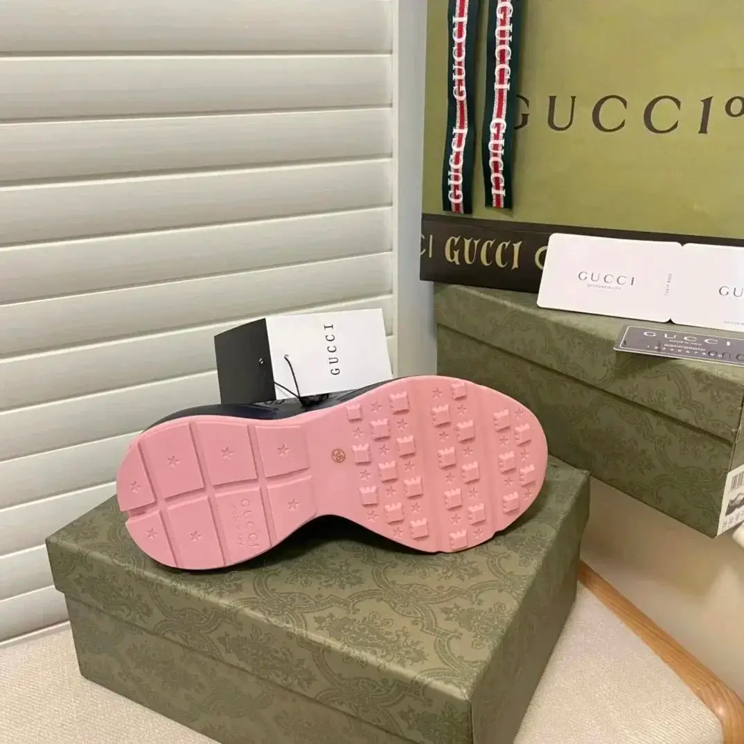 GUCCI Rhyton GG Supreme Sneakers [Height-Increasing Design] — foto 4 de 6