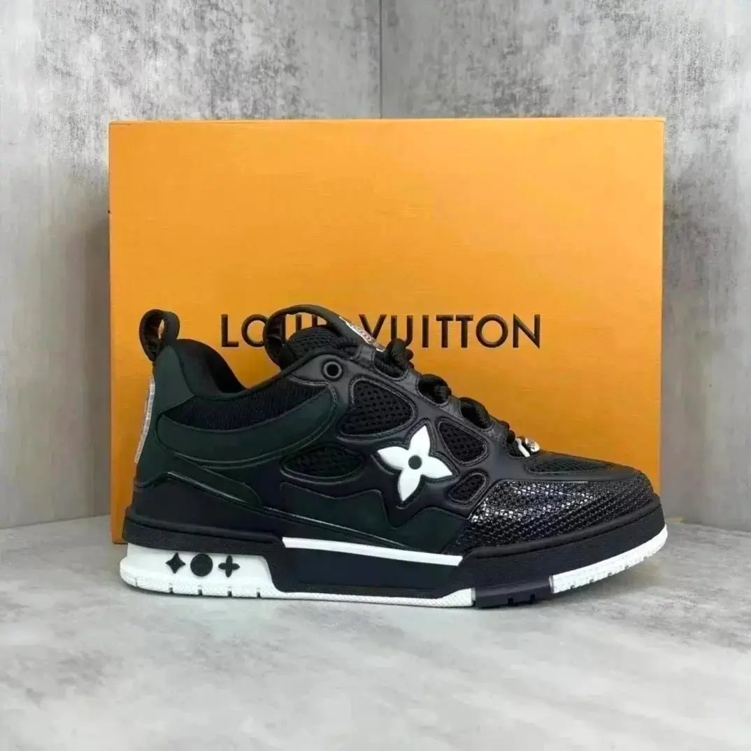Louis Vuitton Sneakers — foto 3 de 6