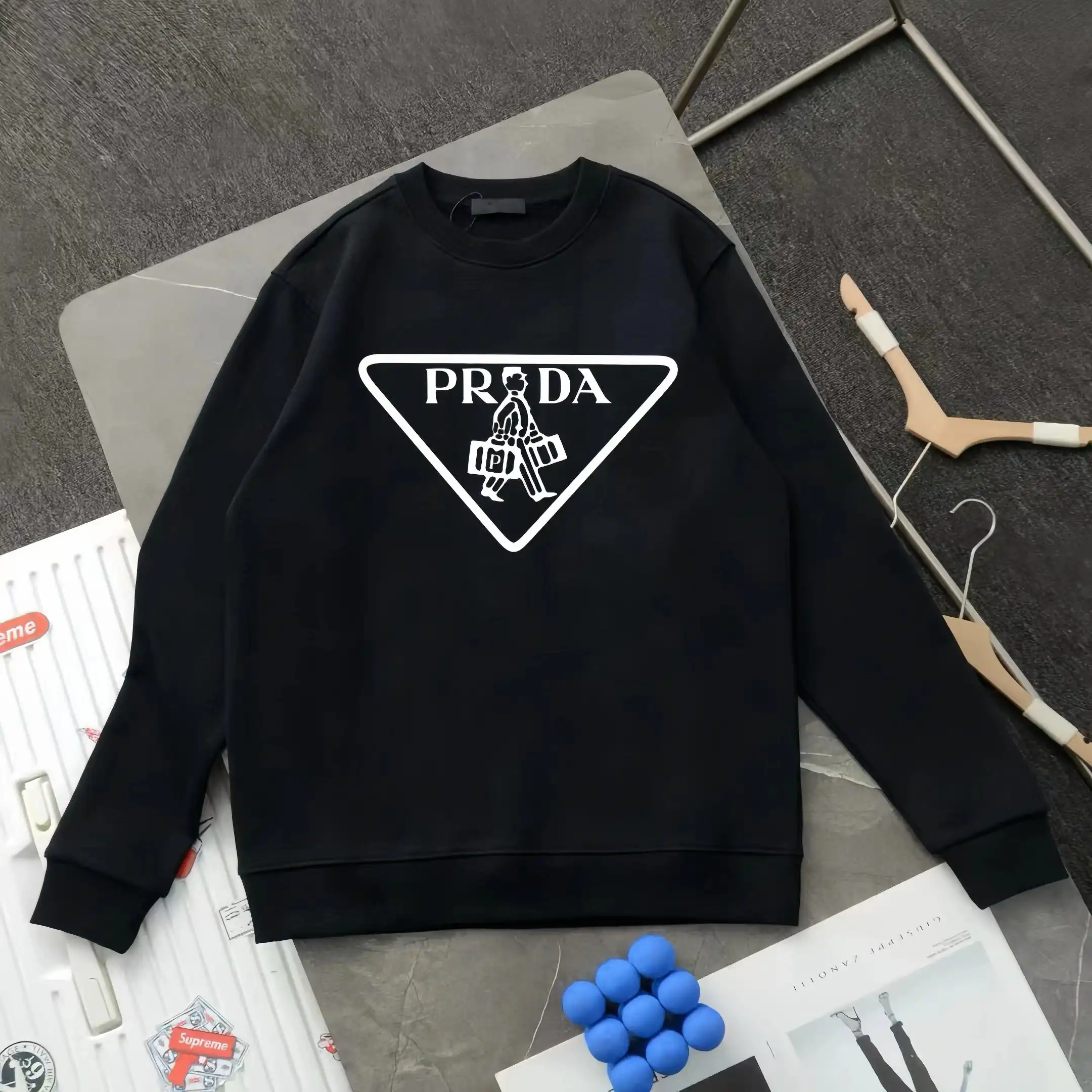 Prada Hoodie [40 styles] — foto 3 de 6
