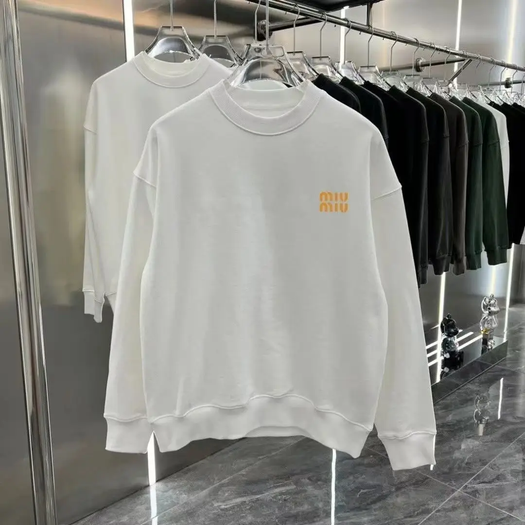 Miu Miu Hoodie [2 styles] — foto 3 de 6