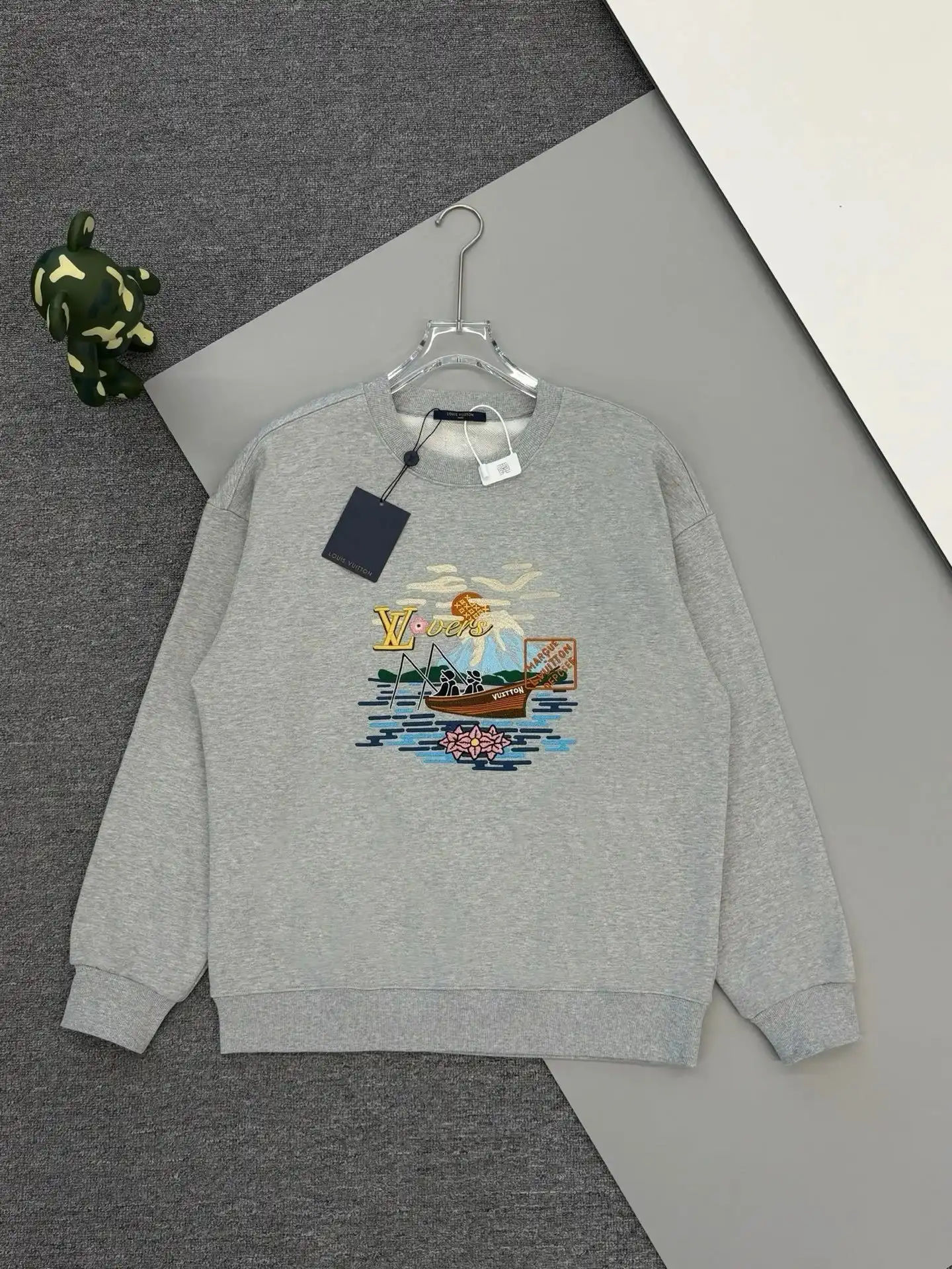 Louis Vuitton Hoodie [28 styles] — foto 6 de 6