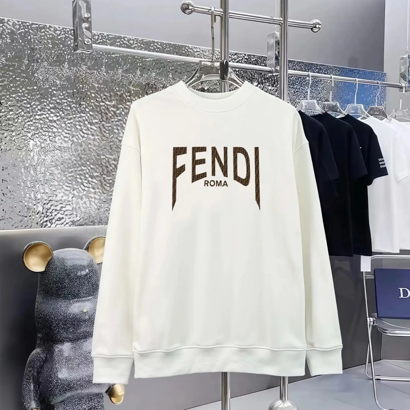Fendi Hoodie [37 styles] — foto 2 de 6