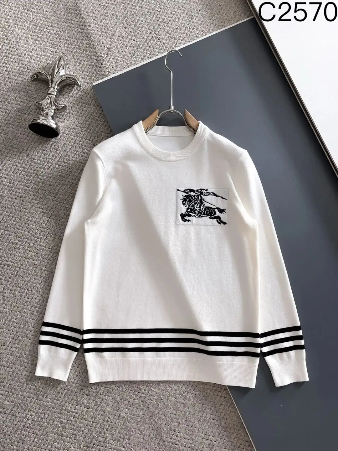 Louis Vuitton Sweater [40 styles] — foto 2 de 6