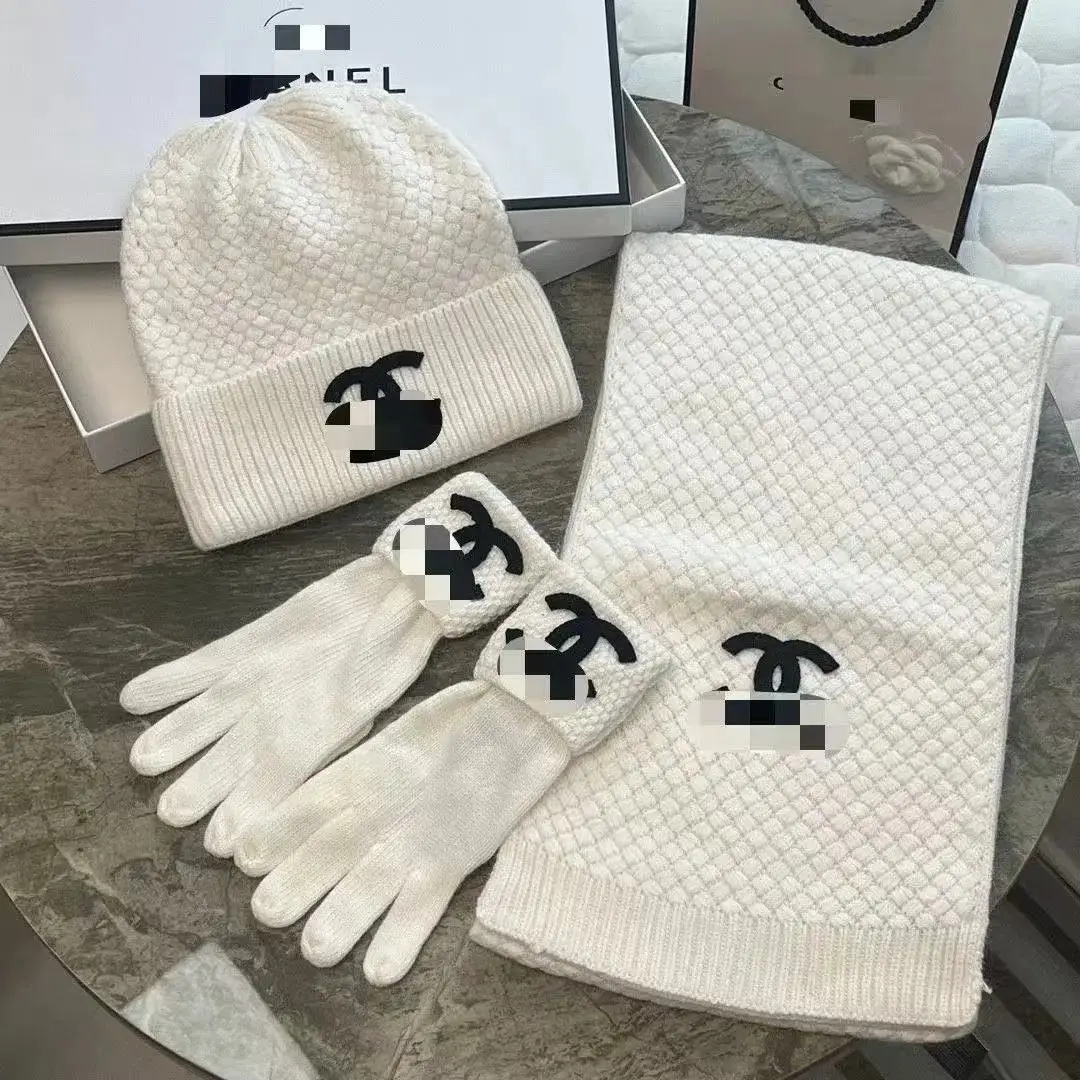 Dior Beanie [28 styles] — foto 5 de 6