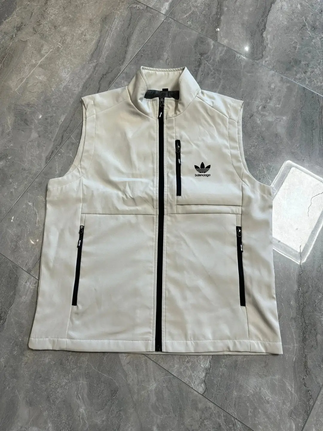 Balenciaga Vest [20 styles] — foto 3 de 6