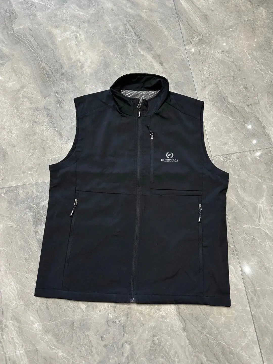 Balenciaga Vest [20 styles] — foto 5 de 6