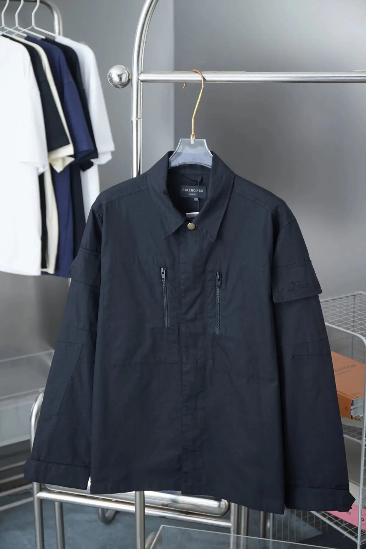 Louis Vuitton Windbreaker [18 styles] — foto 5 de 6