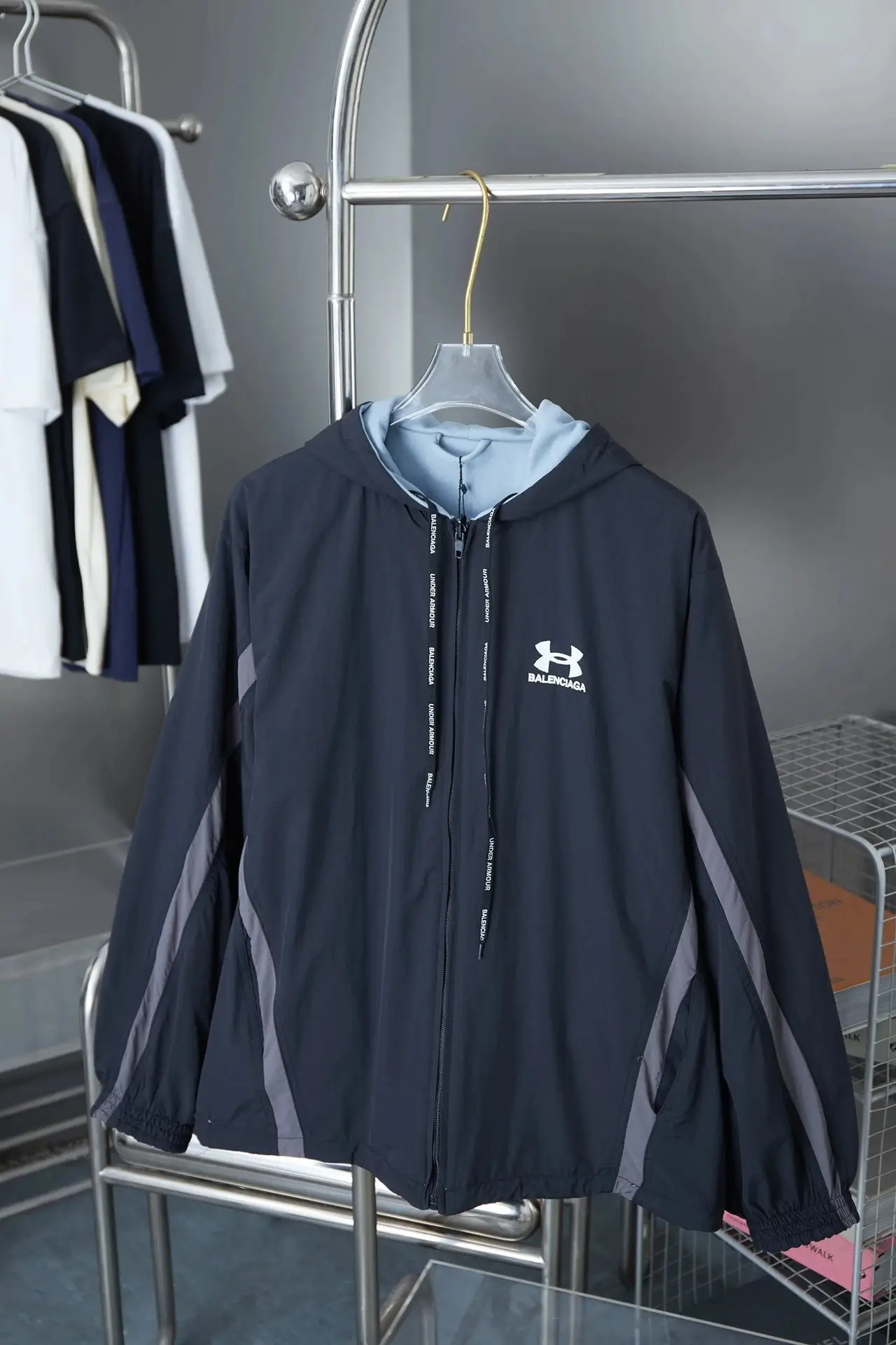 Louis Vuitton Windbreaker [18 styles] — foto 6 de 6
