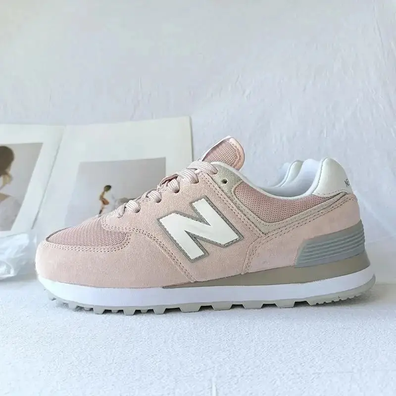 New Balance Chunky Sneakers [38 styles] — foto 2 de 6