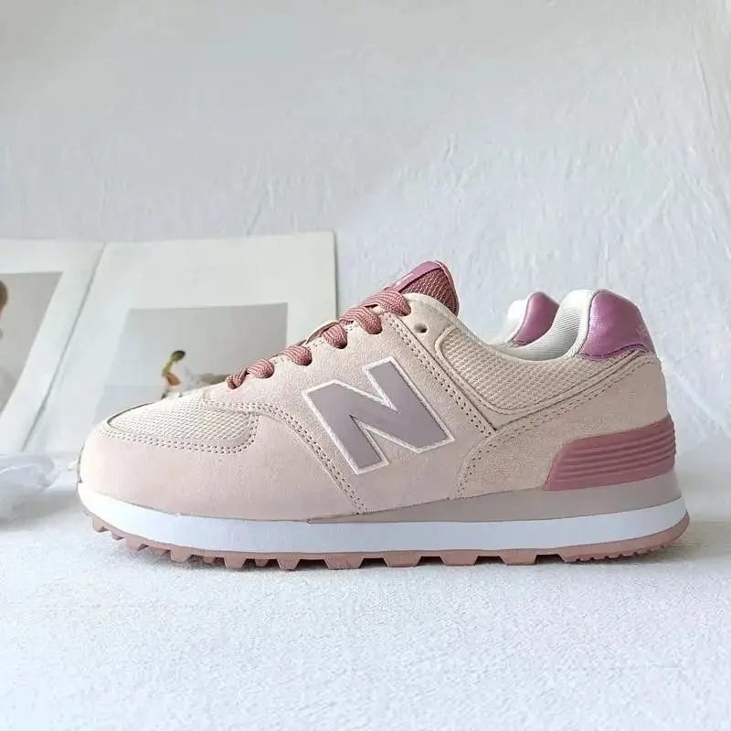 New Balance Chunky Sneakers [38 styles] — foto 3 de 6