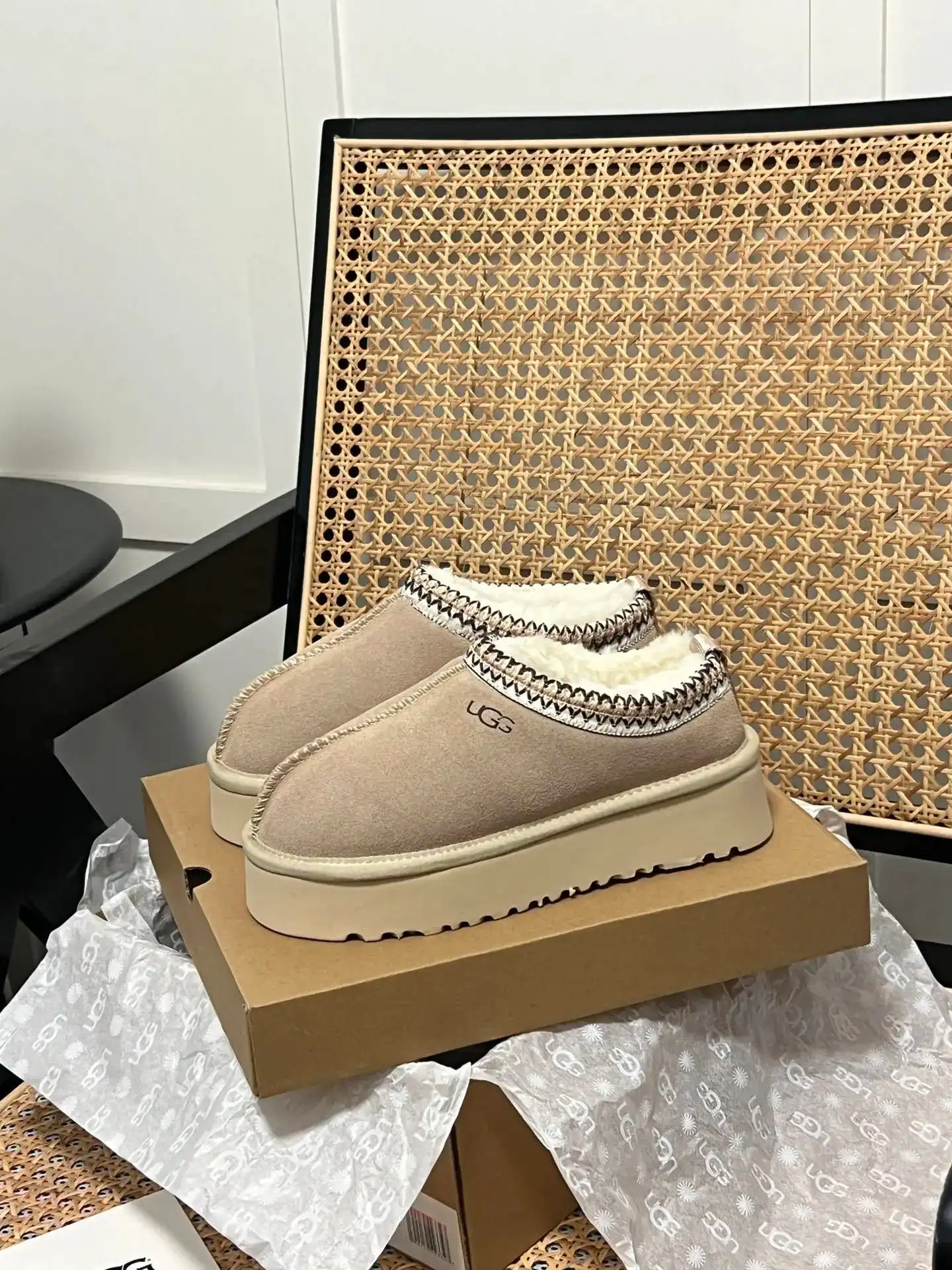 Ugg Slippers [37 styles] — foto 5 de 6