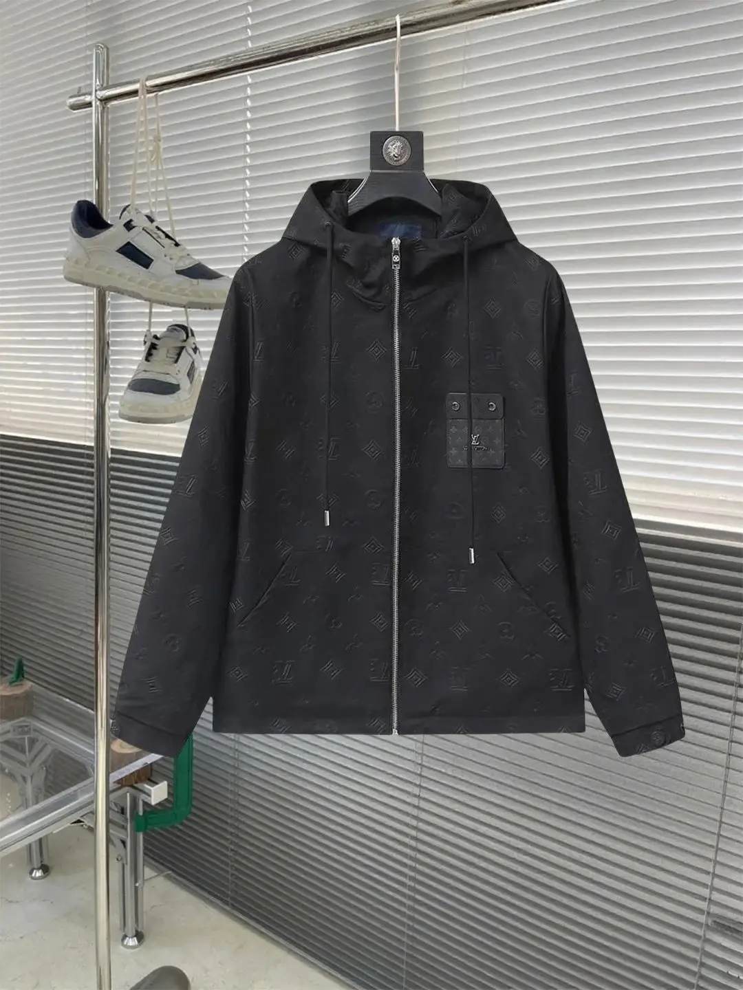 Prada Windbreaker [34 styles] — foto 4 de 6