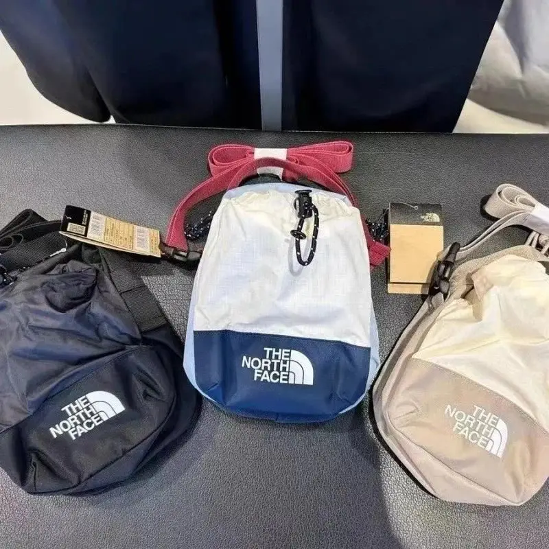 The North Face Belt Bags [6 styles] — foto 2 de 6