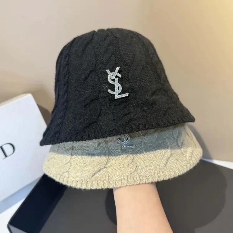 Saint Laurent Bucket Hat [5 styles] — foto 2 de 6