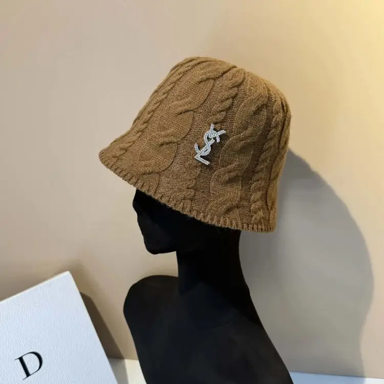 Saint Laurent Bucket Hat [5 styles] — foto 5 de 6