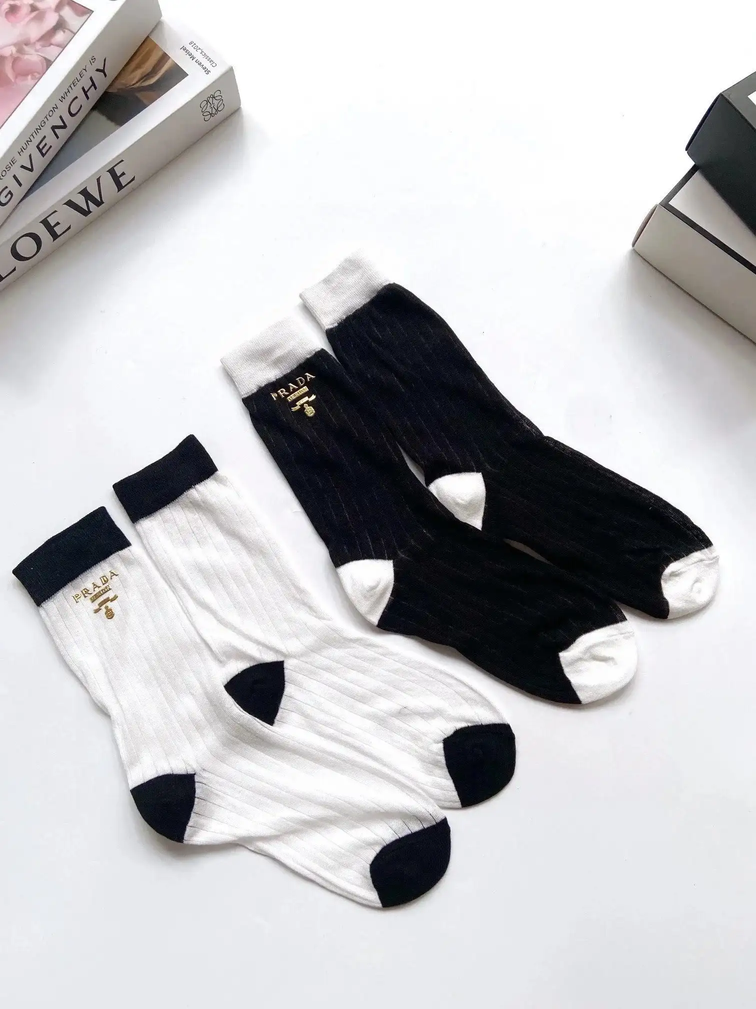 Prada Socks [26 styles] — foto 3 de 6