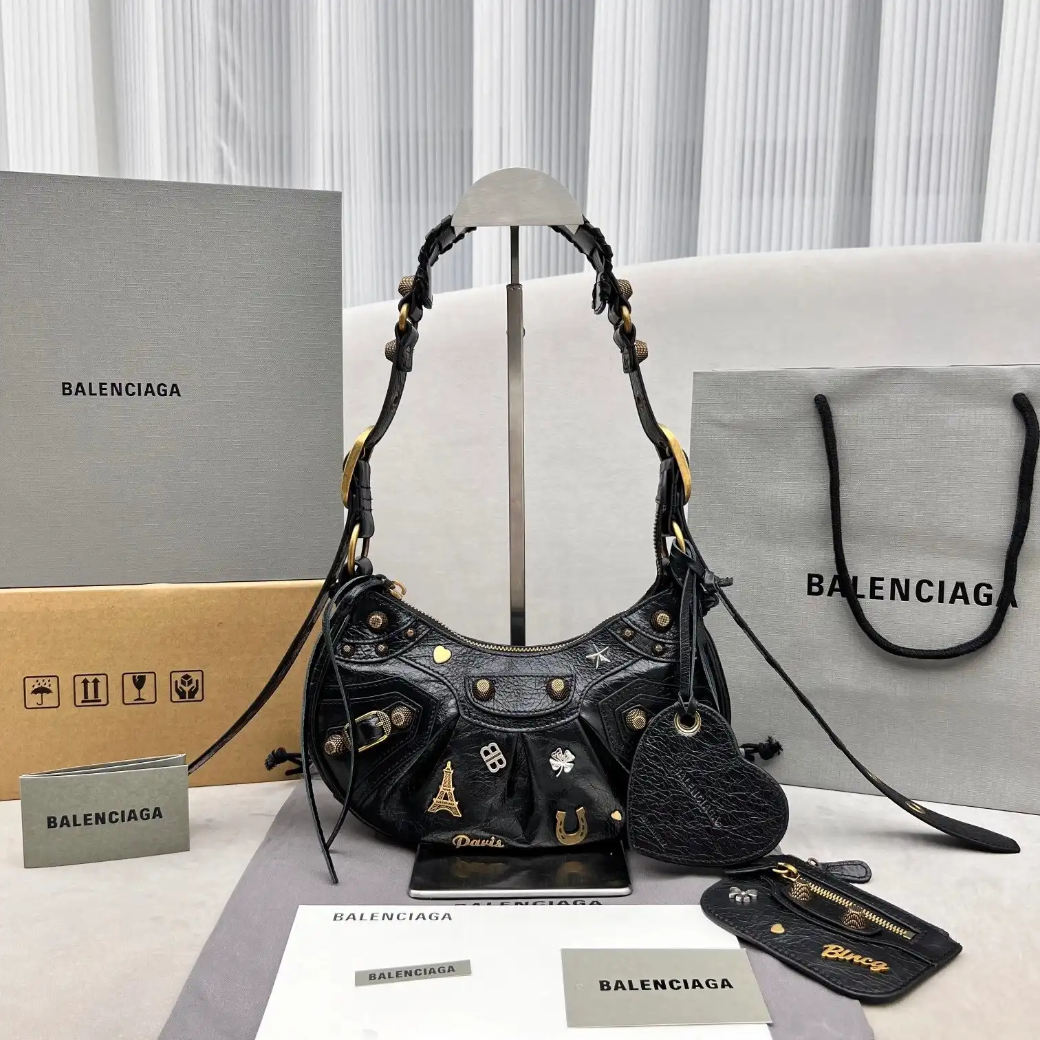 Balenciaga Handbags [14 styles] — foto 5 de 6