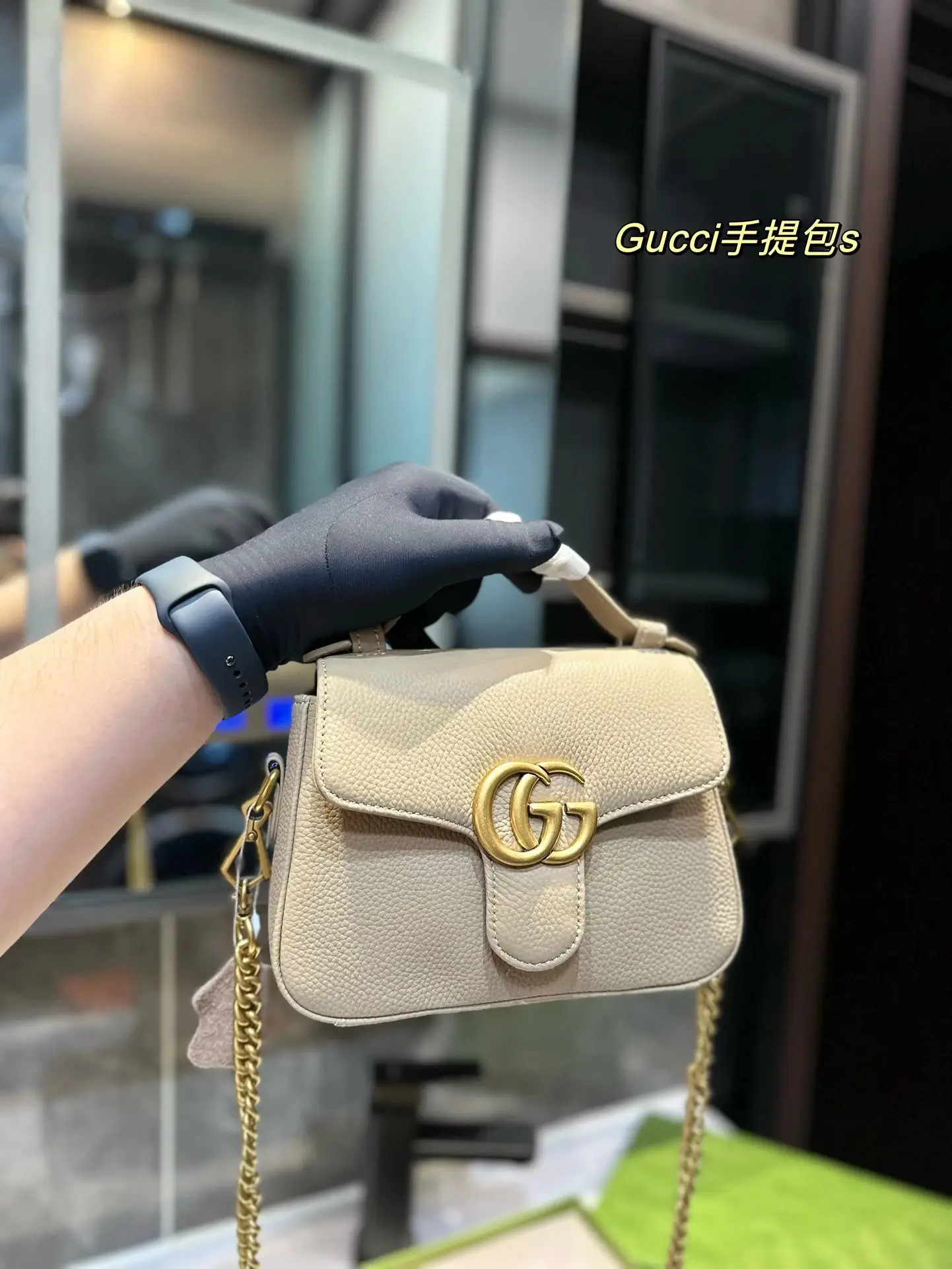 Gucci Handbags [15 styles] — foto 2 de 6