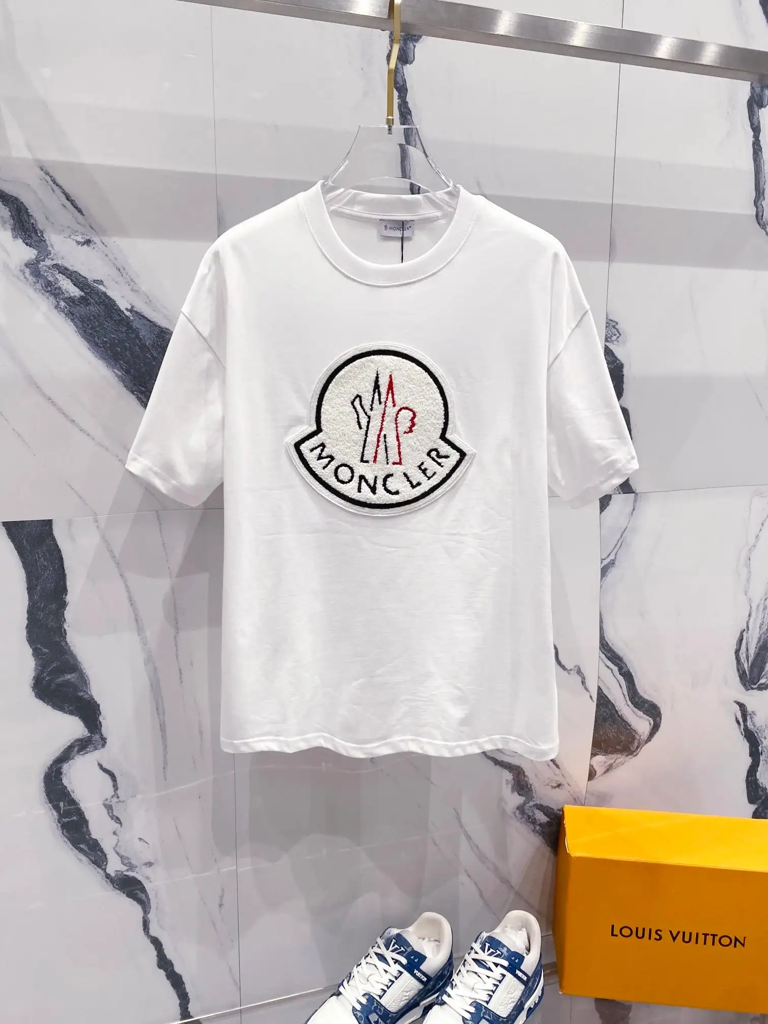 Moncler T Shirt [40 styles] — foto 5 de 6