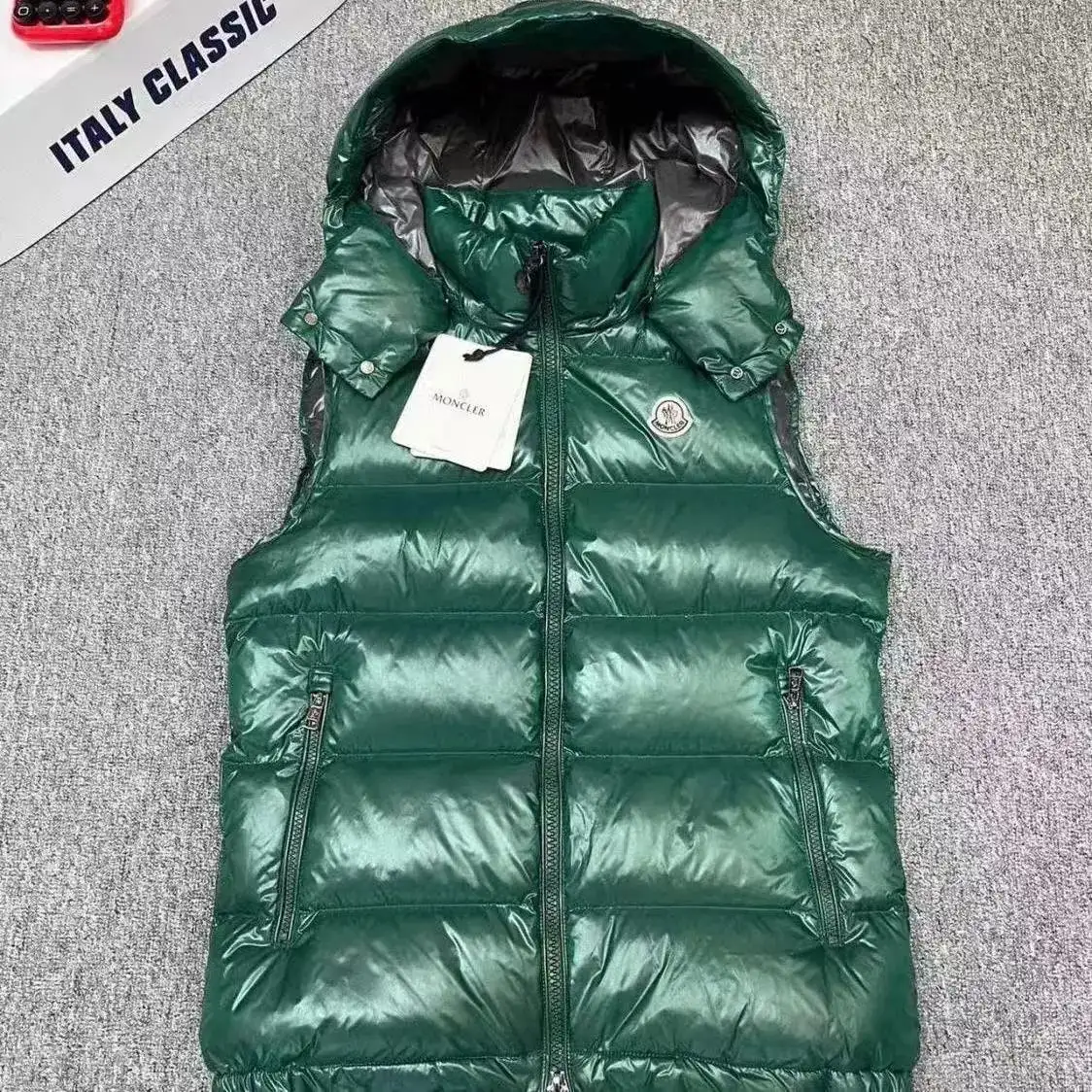 Moncler Vest [4 styles] — foto 6 de 6
