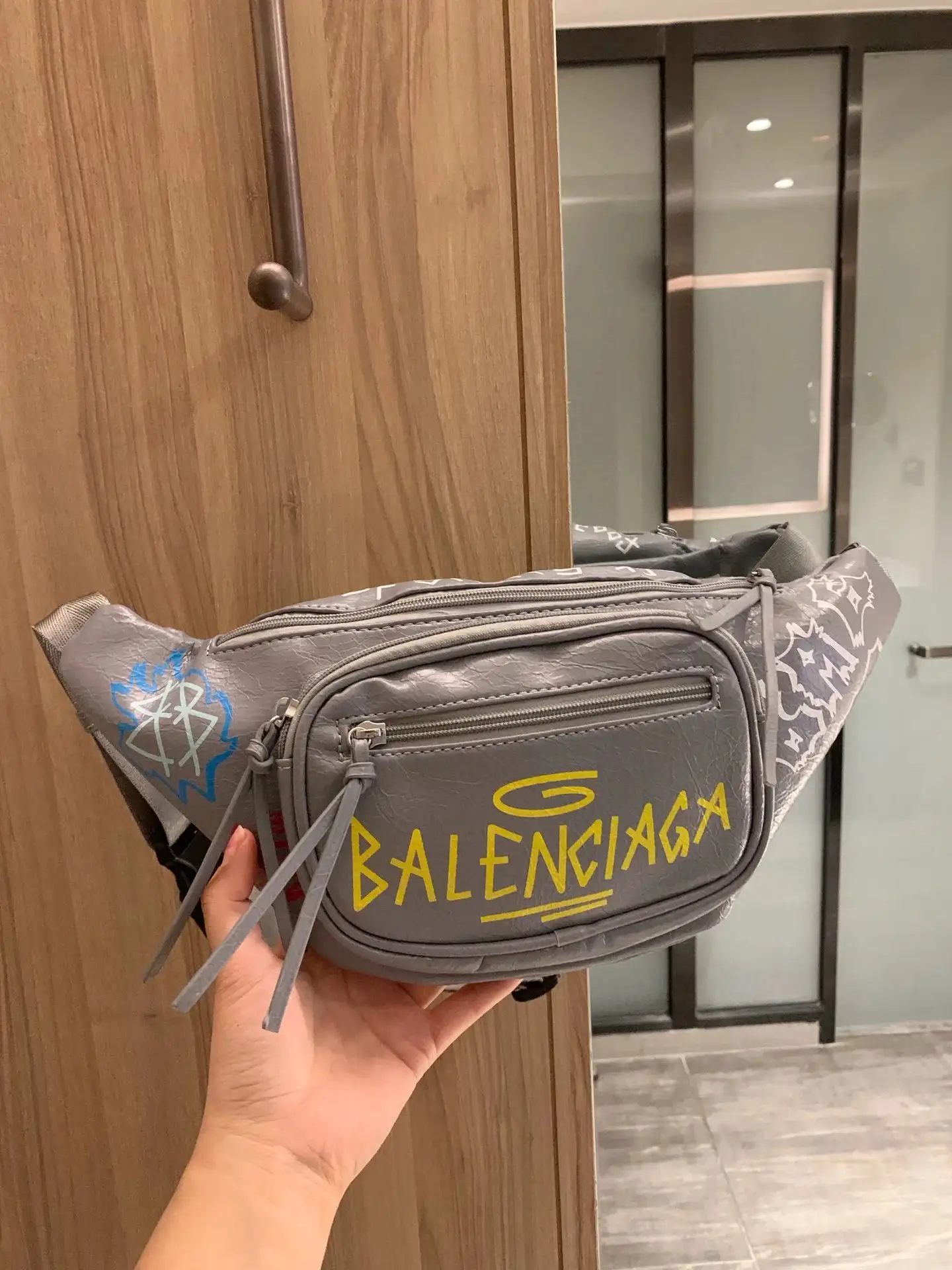 Balenciaga Belt Bags [15 styles] — foto 3 de 6
