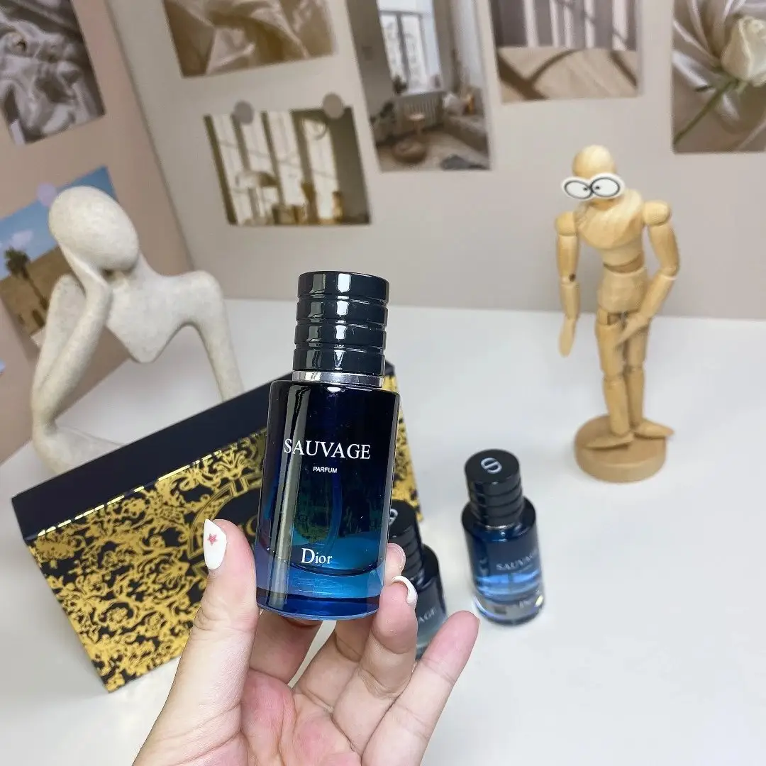 Dior Perfume — foto 5 de 6