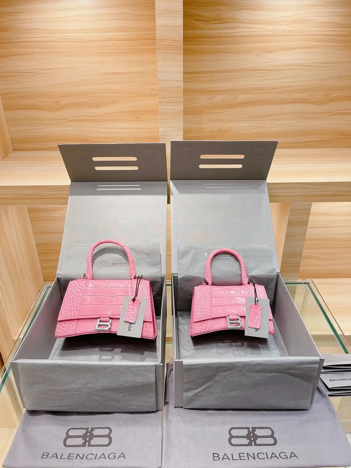Balenciaga Handbags [15 styles]