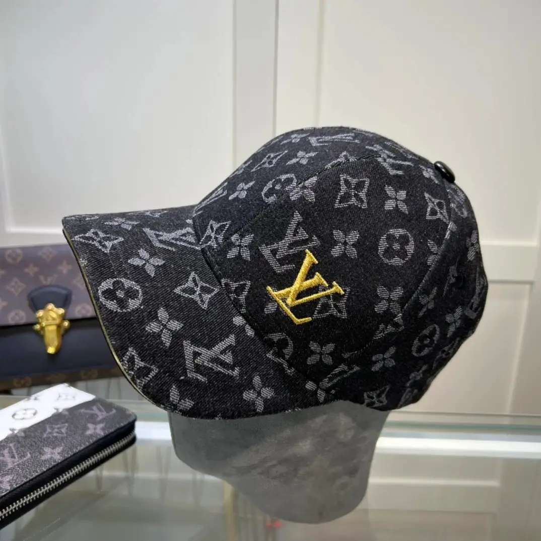 Louis Vuitton Baseball Cap [33 styles] — foto 2 de 6