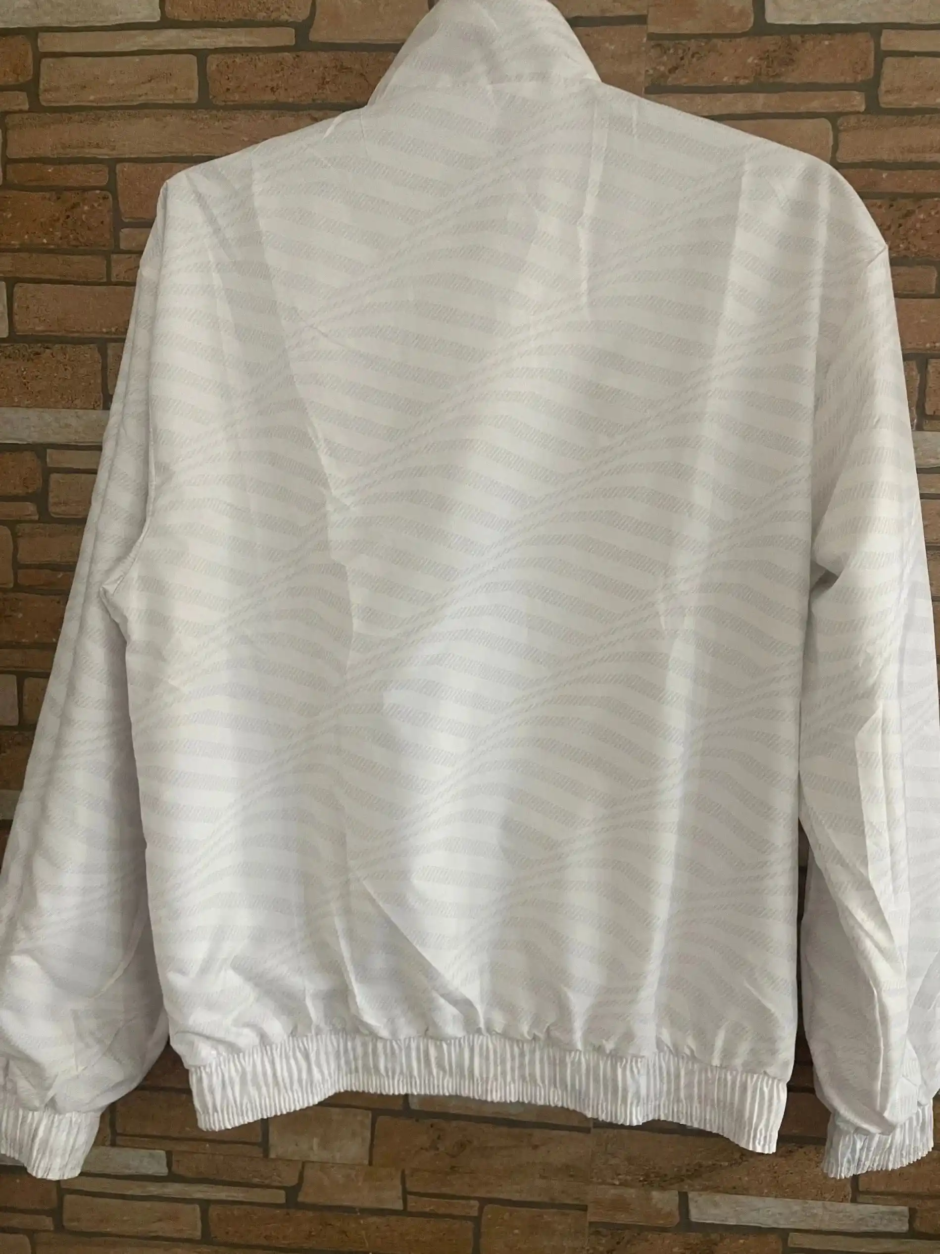 Adidas Windbreaker [25 styles] — foto 3 de 6