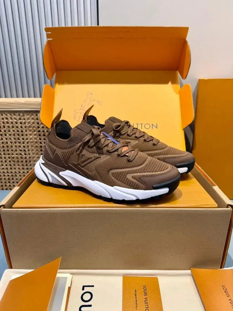 Louis Vuitton Chunky Sneakers [7 styles] — foto 2 de 6